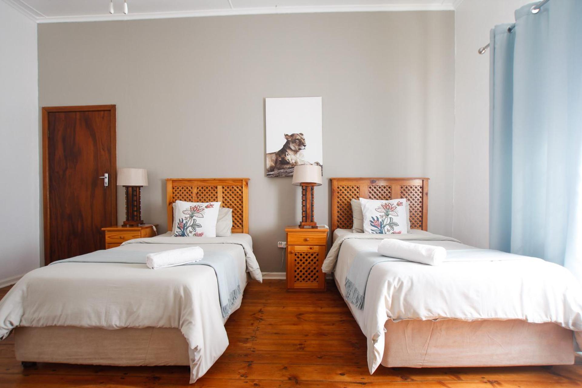 Steytlerville Royal Hotel Экстерьер фото